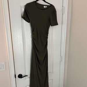 GAP Olive Green Short-Sleeve Ruched Maxi Dress